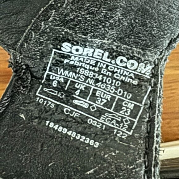 Sorel - CAMERON™ Flatform Women's Wedge Sandal in Black and White - Picture 9 of 9